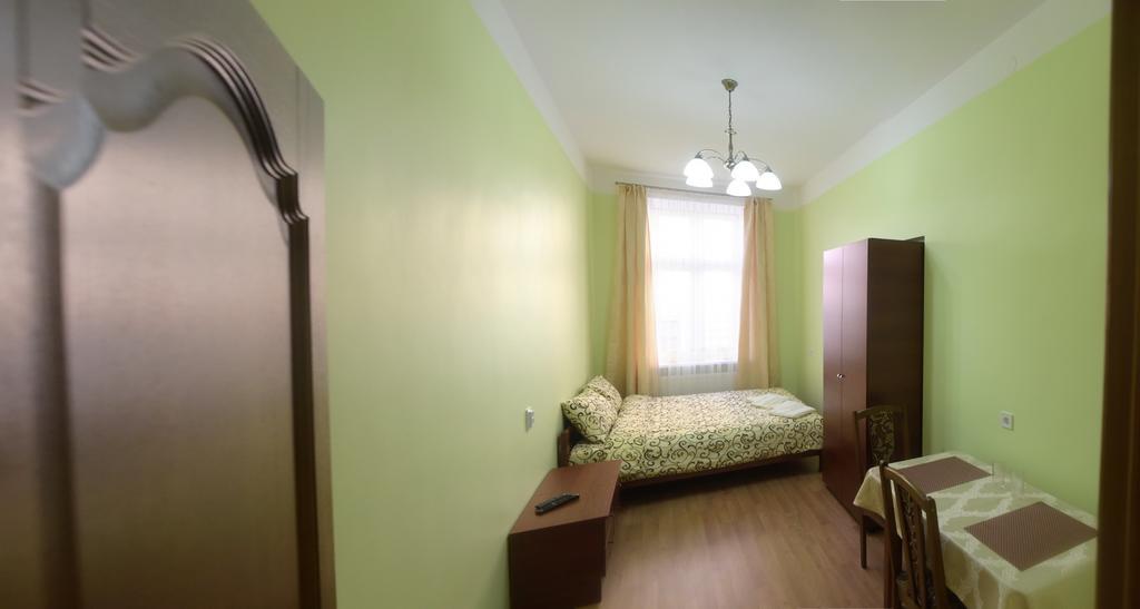 Apartment On Voloshyna إلفيف المظهر الخارجي الصورة